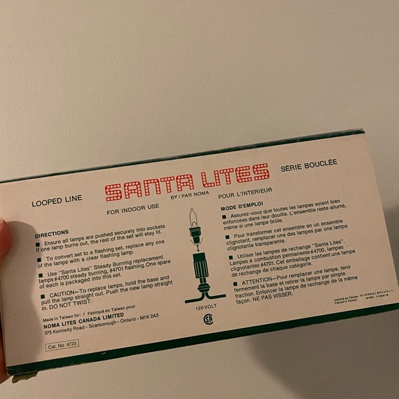 Vintage Christmas miniature string lights with blue plastic reflectors - Picture 4 of 5